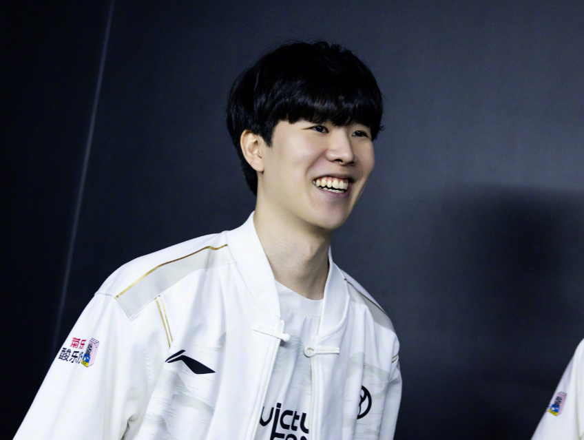 虽然与榜首 虽然与榜首